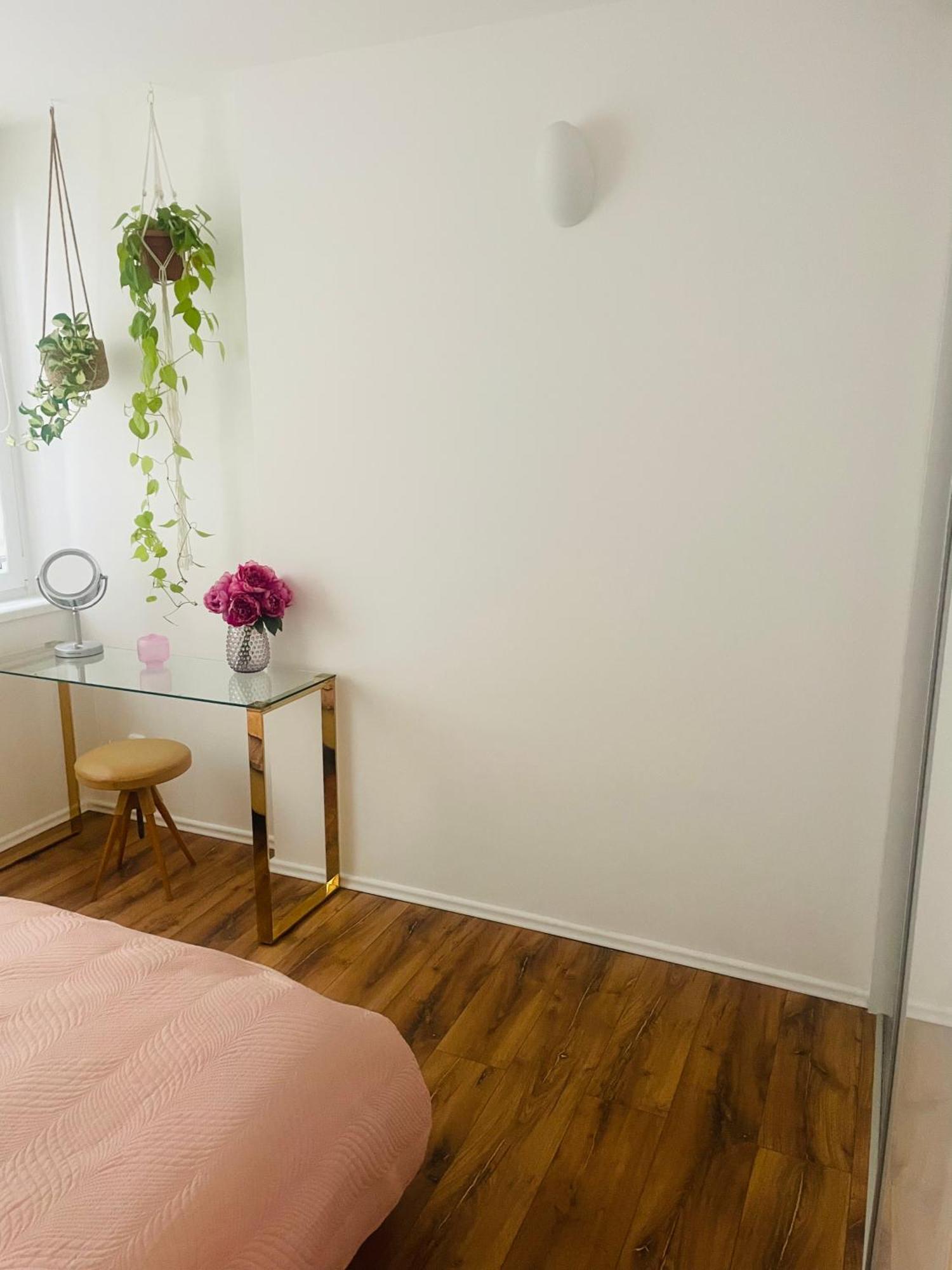 70M2 Romantic Living In The Old Town With Garden Bratislava Exterior foto